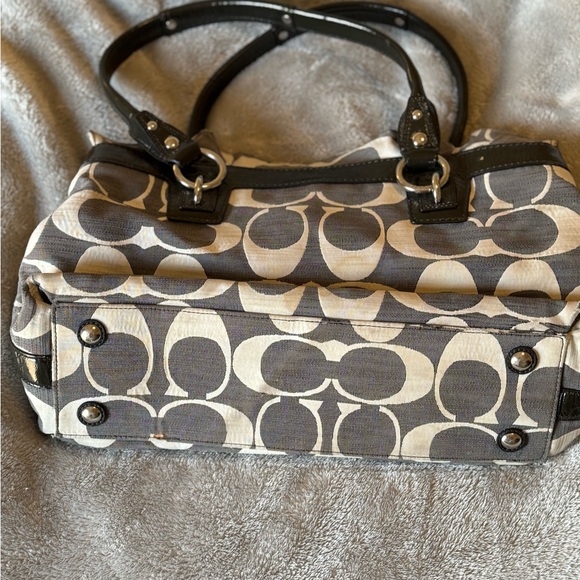 Coach Bag - Picture 3 of 5